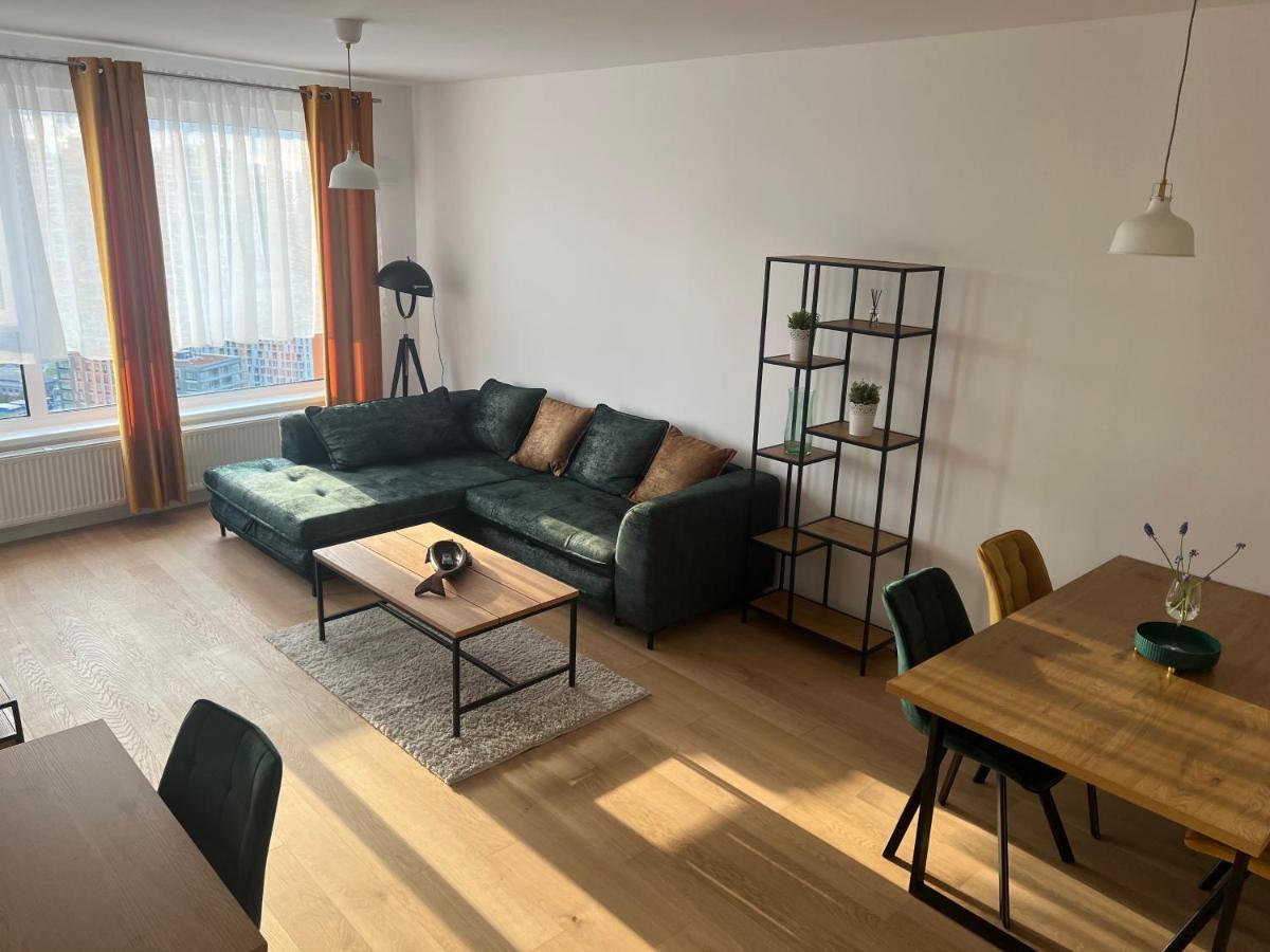 New Downtown Apartment Couple Minute From The Old Town Bratislava Exterior foto
